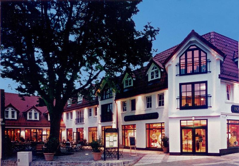 Romantik Hotel Kaufmannshof Берген на Рюген Екстериор снимка