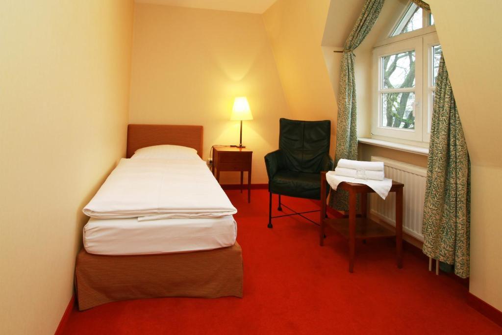 Romantik Hotel Kaufmannshof Берген на Рюген Стая снимка