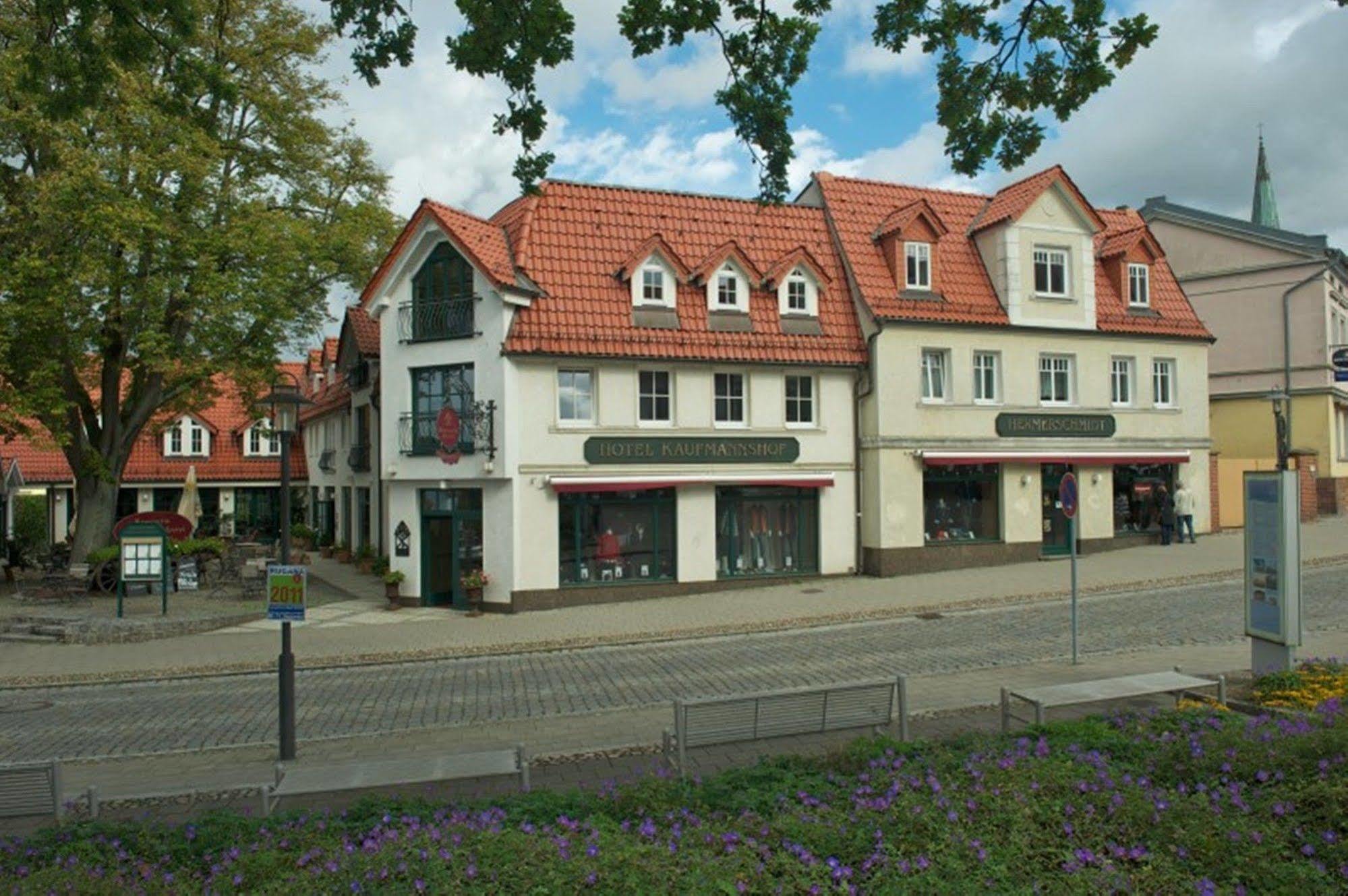 Romantik Hotel Kaufmannshof Берген на Рюген Екстериор снимка