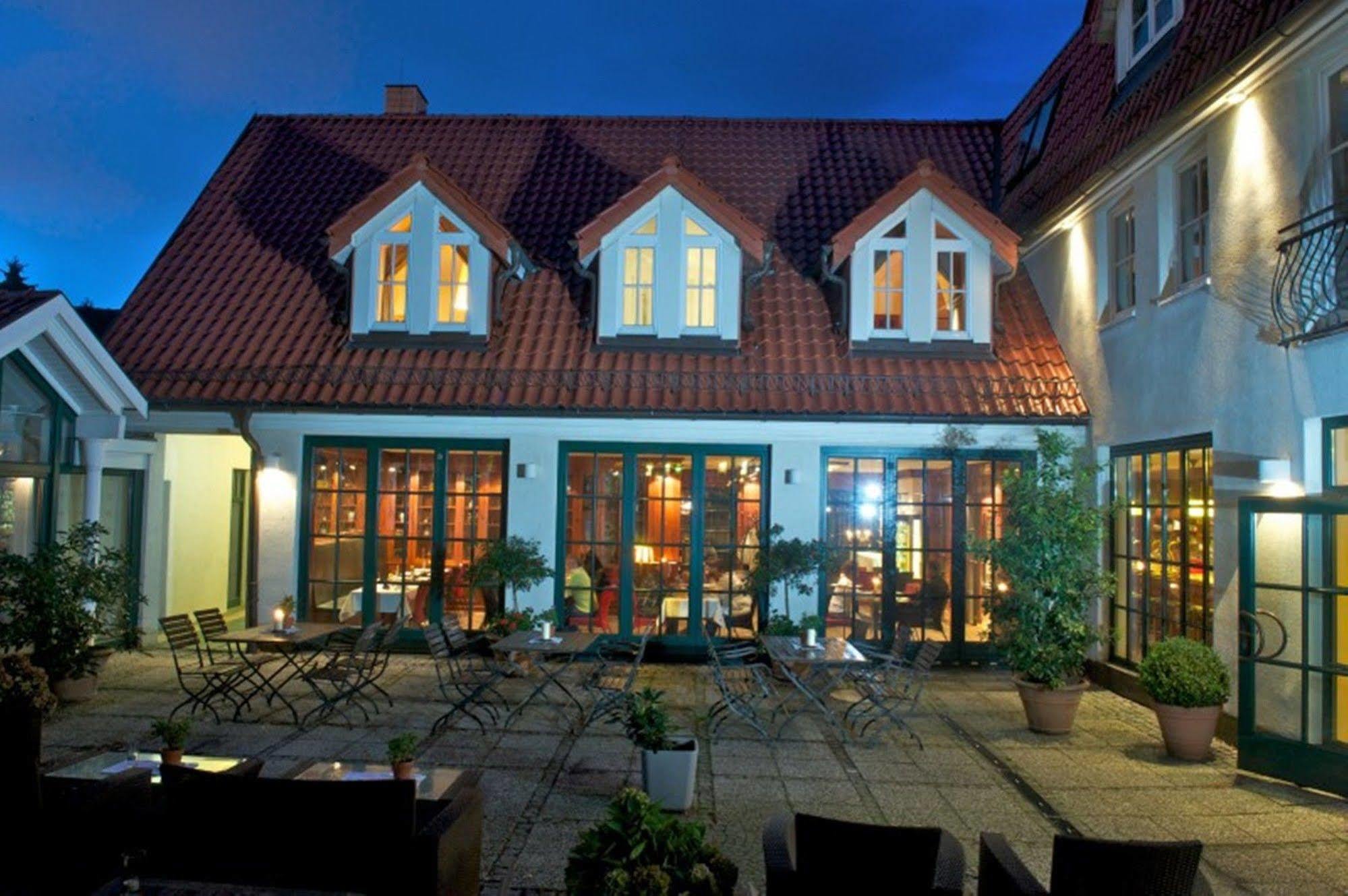 Romantik Hotel Kaufmannshof Берген на Рюген Екстериор снимка